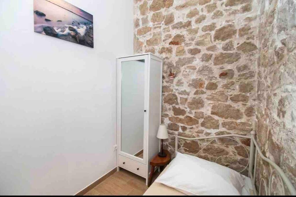 Luxury Stone House Amfora Apartman Ražanj Kültér fotó